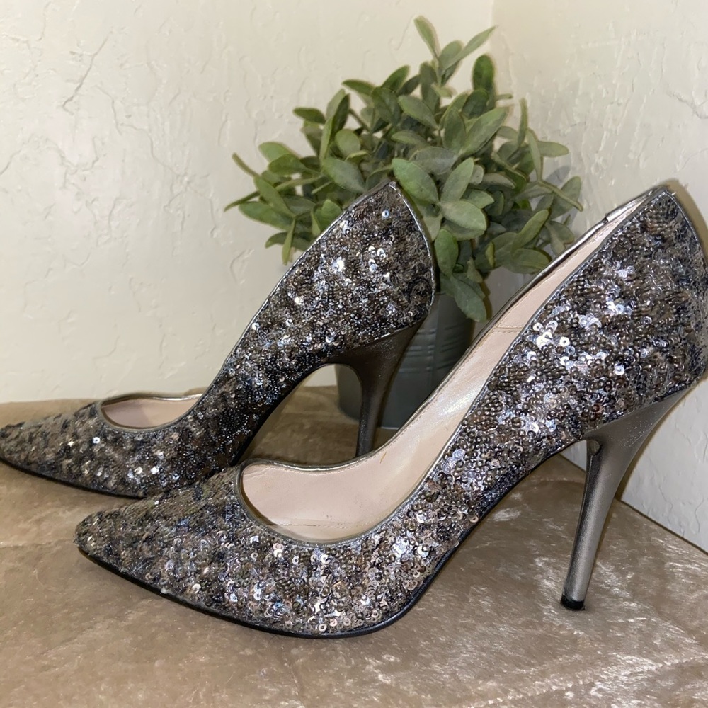 Silver Sequined Pumps